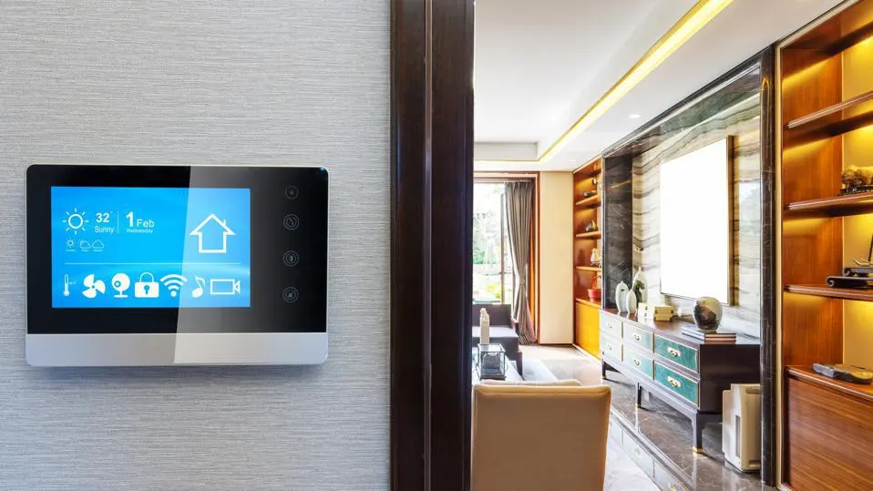 Elevating Luxury Living with Technology in Modern Homes